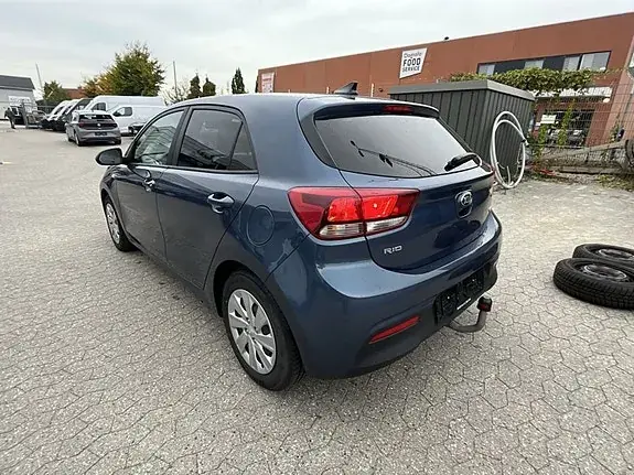 Kia Rio 2019 photo 2