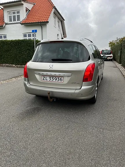 Peugeot 308 2008 photo 3