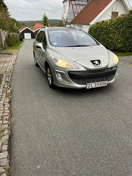 Peugeot 308 2008 photo 2