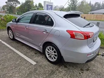 Mitsubishi Lancer 2015 photo 4
