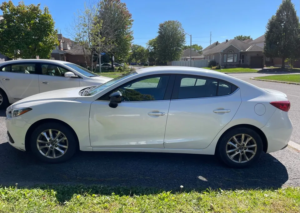 Mazda 3 2015 photo 5