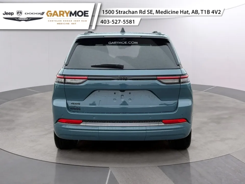 Jeep Grand Cherokee 2026 photo 4