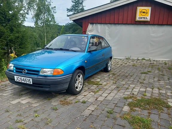Opel Astra 1994 photo 2