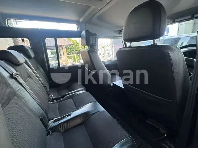 Land Rover Defender 2014 photo 3