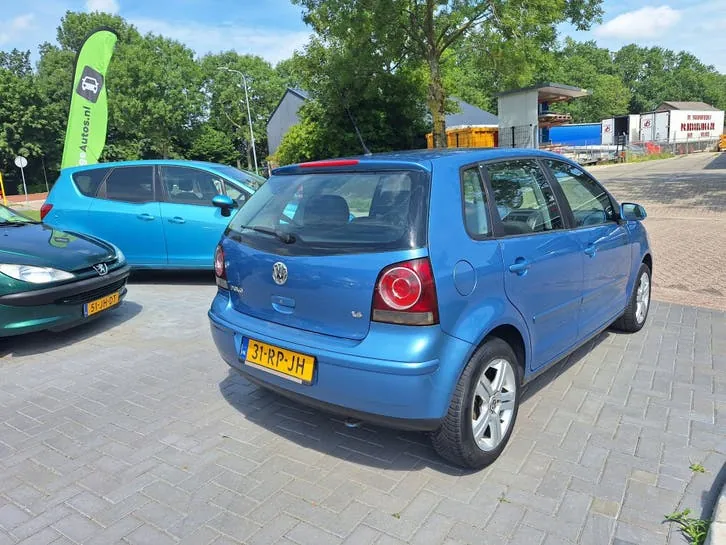 Volkswagen Polo 2005 photo 3