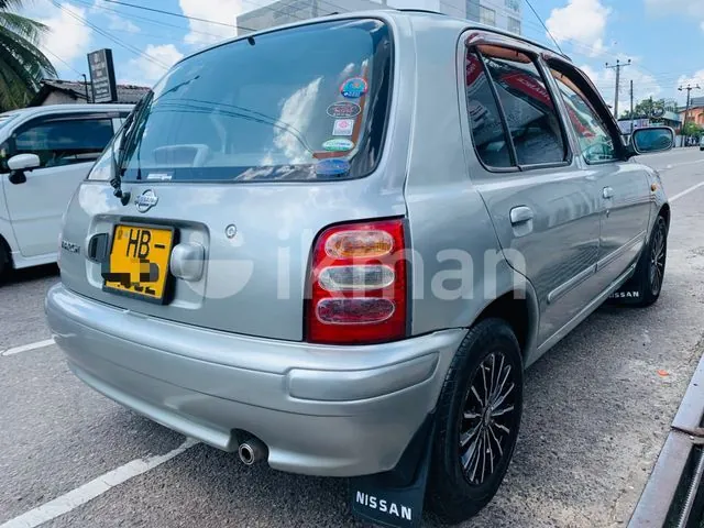 Nissan March 2000 photo 4