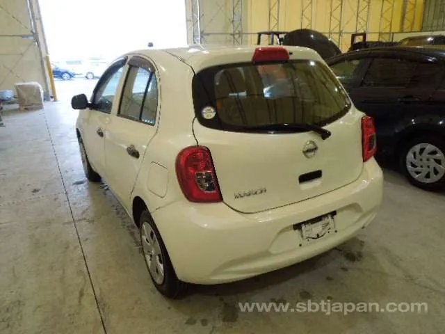 Nissan March 2015 photo 3