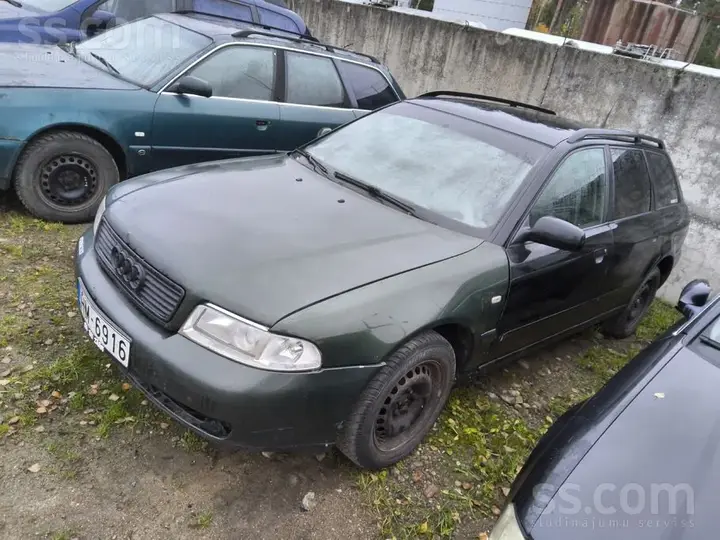 Audi A4 1997 photo 2