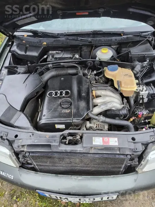 Audi A4 1997 photo 5