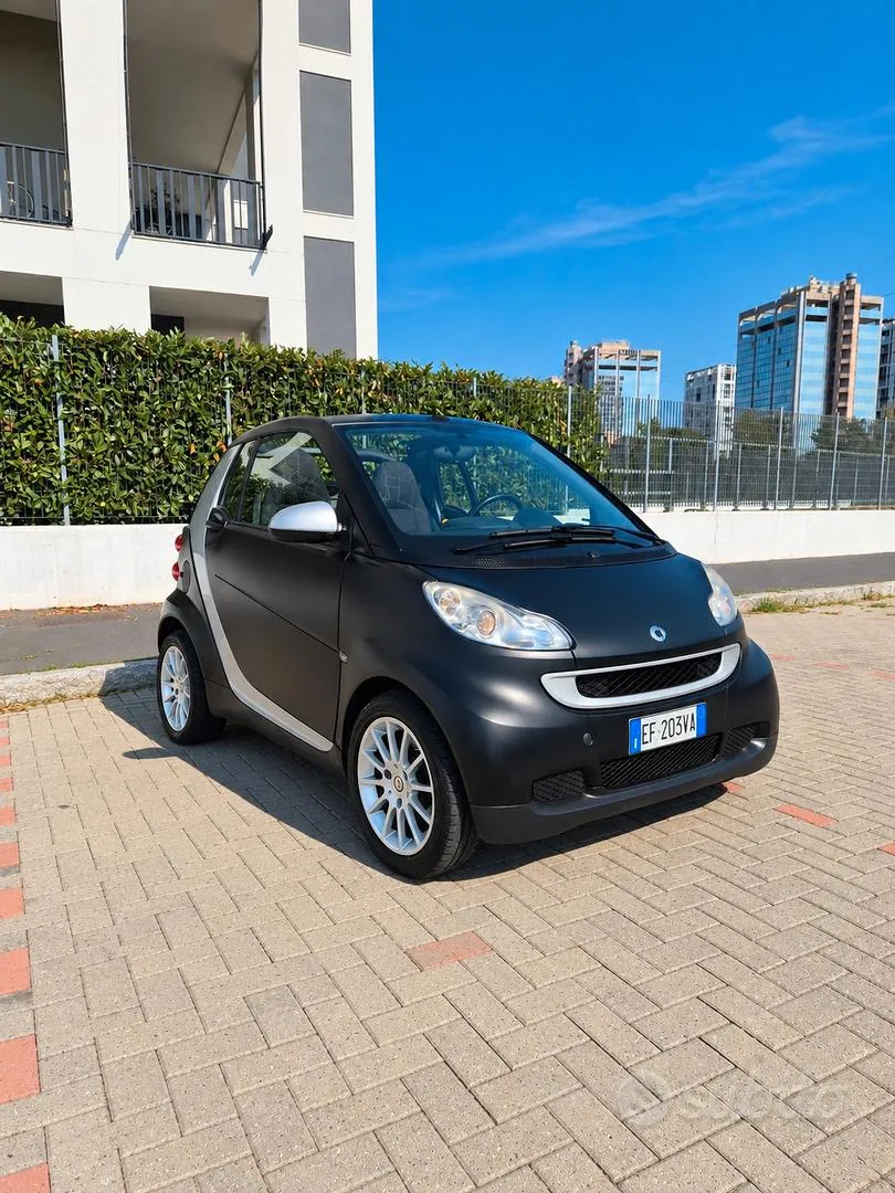 Smart Fortwo 2010 photo 2