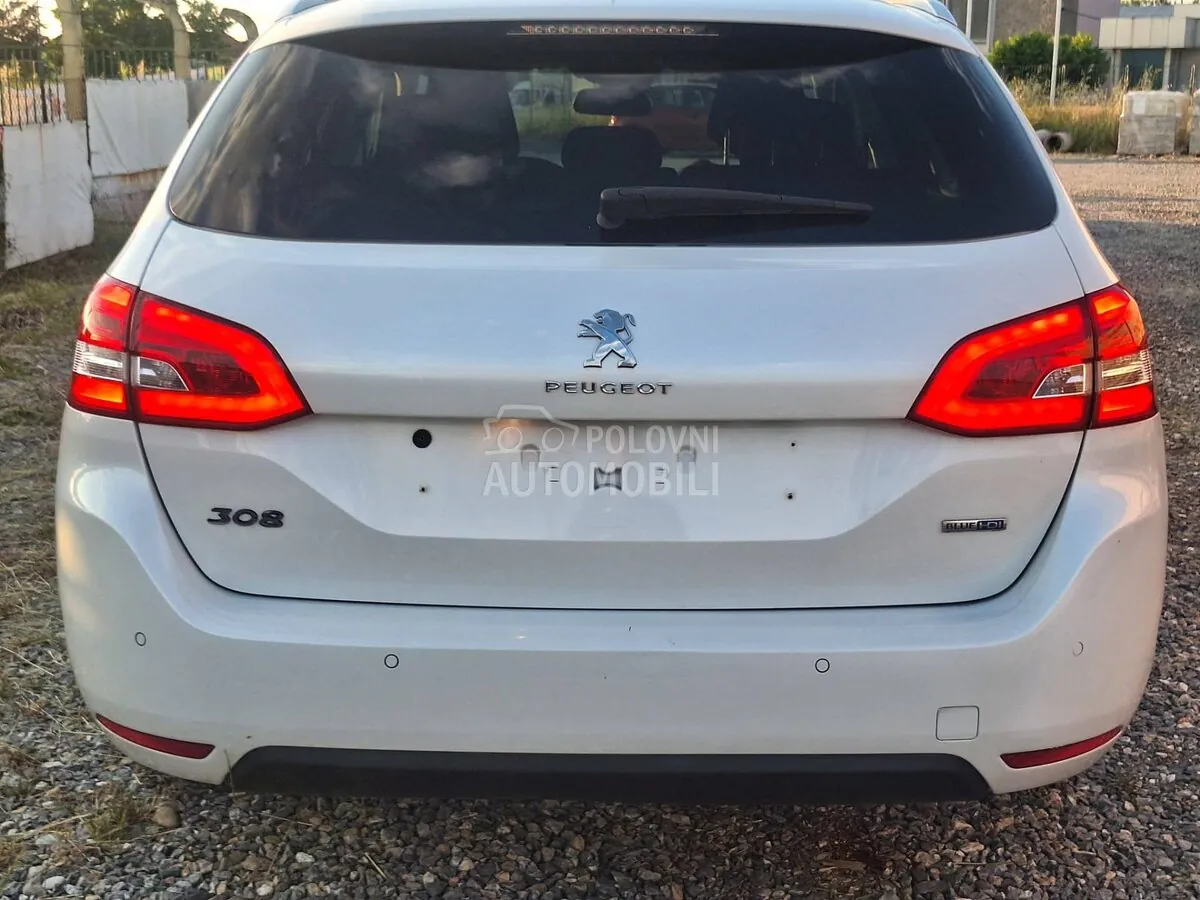 Peugeot 308 2014 photo 3