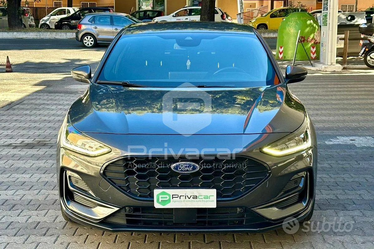 Ford Focus 2023 photo 2