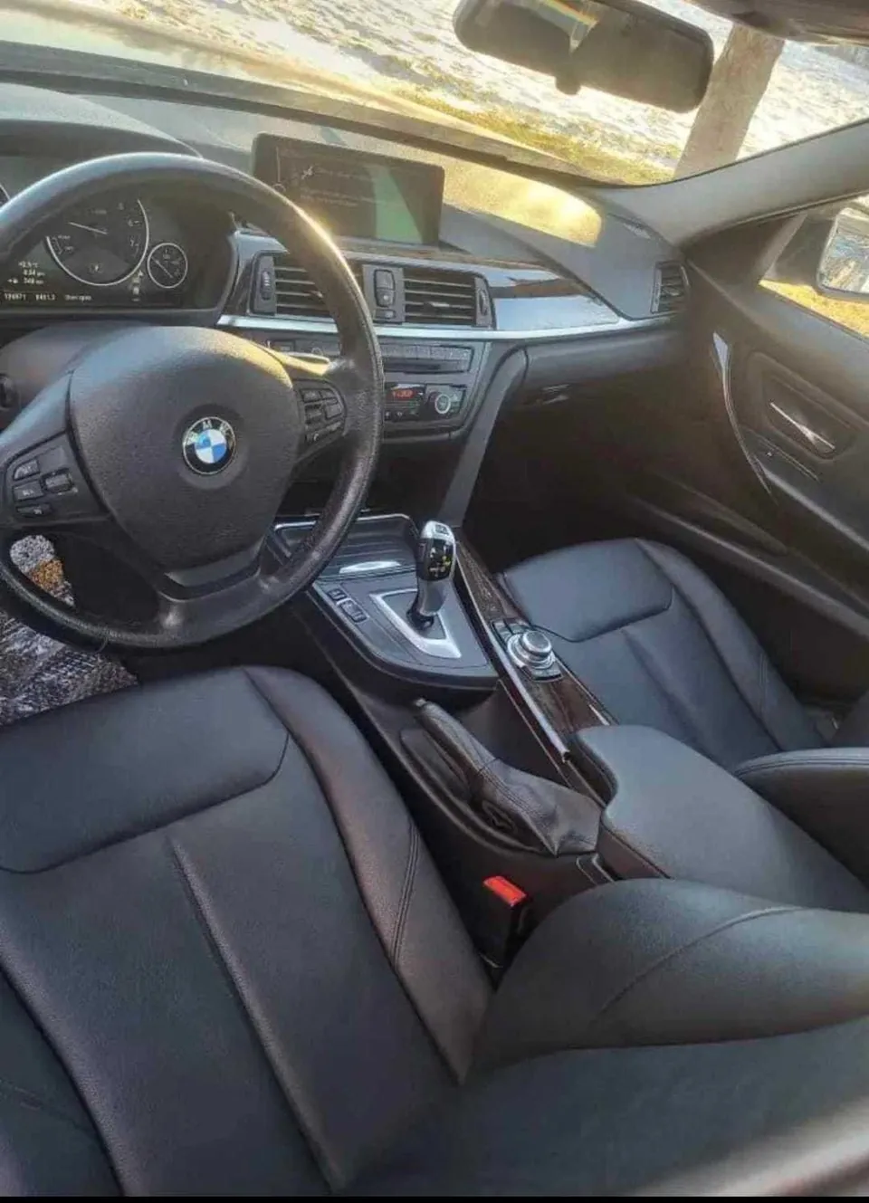 BMW 328I 2013 photo 3
