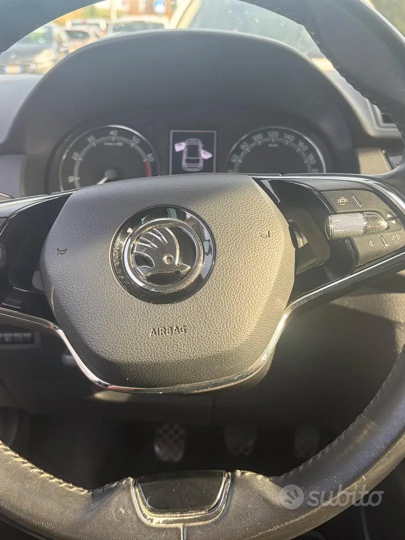 Skoda Fabia 2021 photo 3