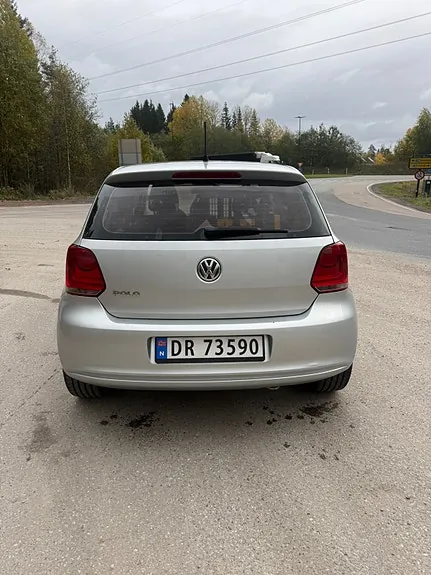 Volkswagen Polo 2010 photo 4