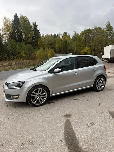 Volkswagen Polo 2010 photo 5