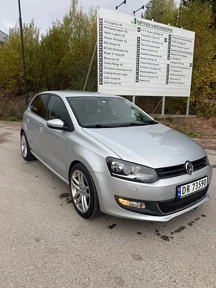 Volkswagen Polo 2010 photo 2