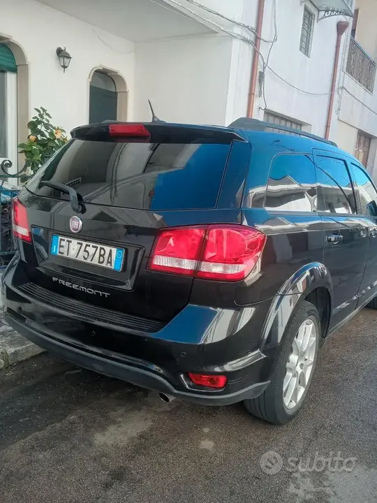 Fiat Freemont 2013 photo 2