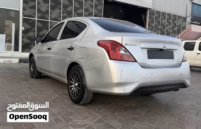 Nissan Sunny 2016 photo 2