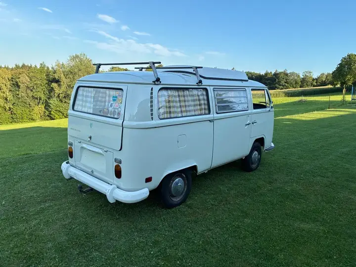 Volkswagen T2 1970 photo 2