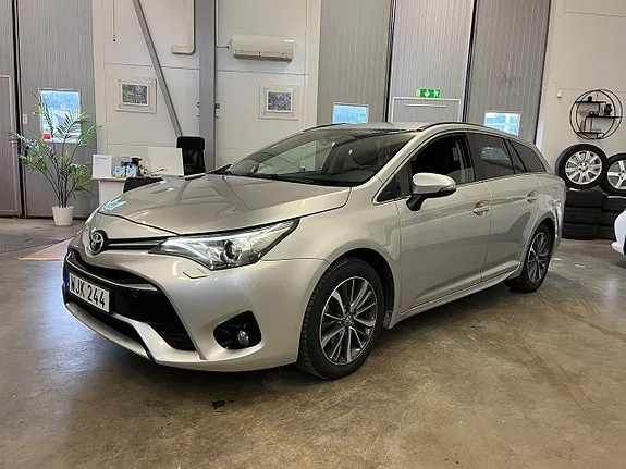Toyota Avensis 2016 photo 3