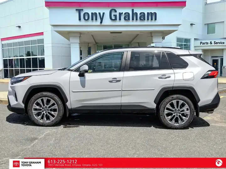 Toyota Rav4 2023 photo 3