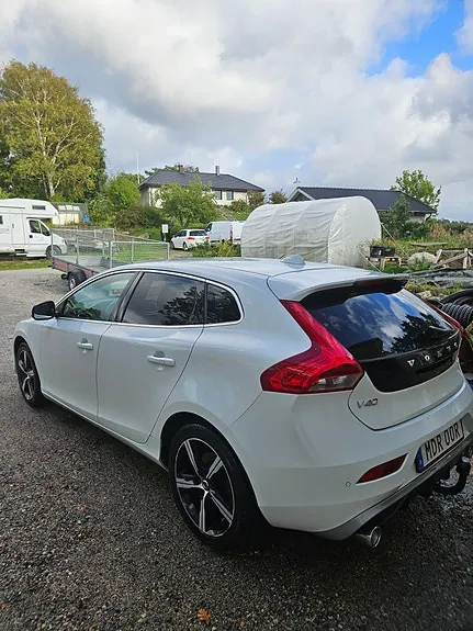 Volvo V40 2019 photo 3