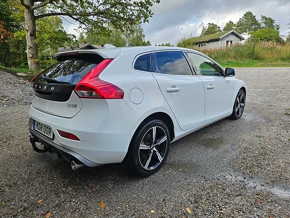 Volvo V40 2019 photo 5
