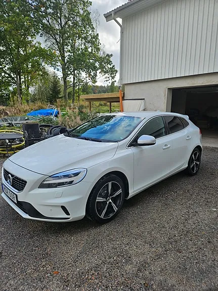 Volvo V40 2019 photo 4