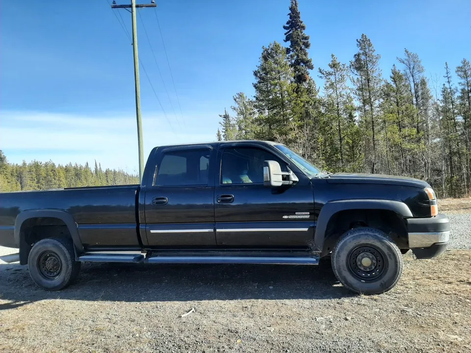 Chevrolet Silverado 2500 2003 photo 3
