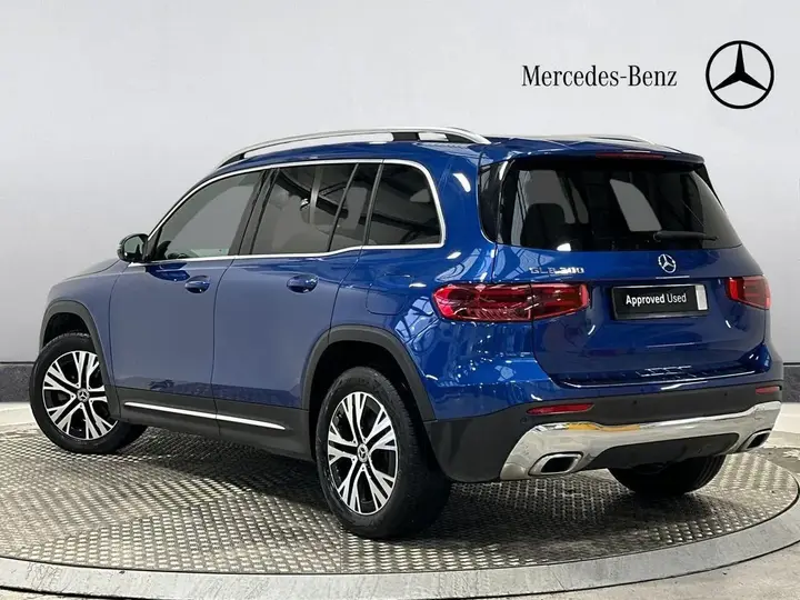 Mercedes-Benz Glb 2025 photo 2