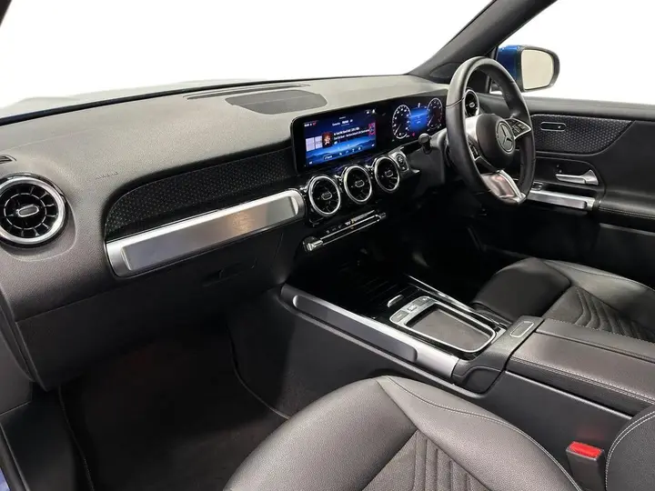 Mercedes-Benz Glb 2025 photo 3