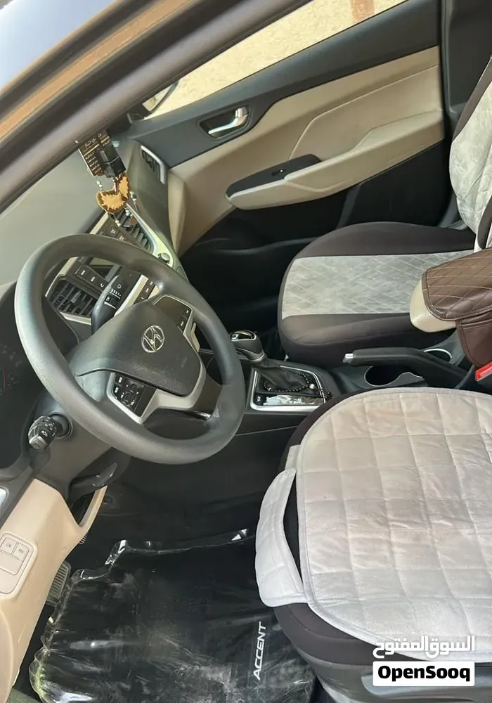 Hyundai Accent 2023 photo 4