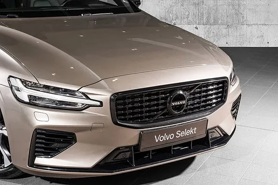 Volvo V60 2020 photo 2