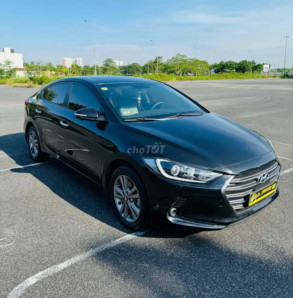 Hyundai Elantra 2018 photo 4