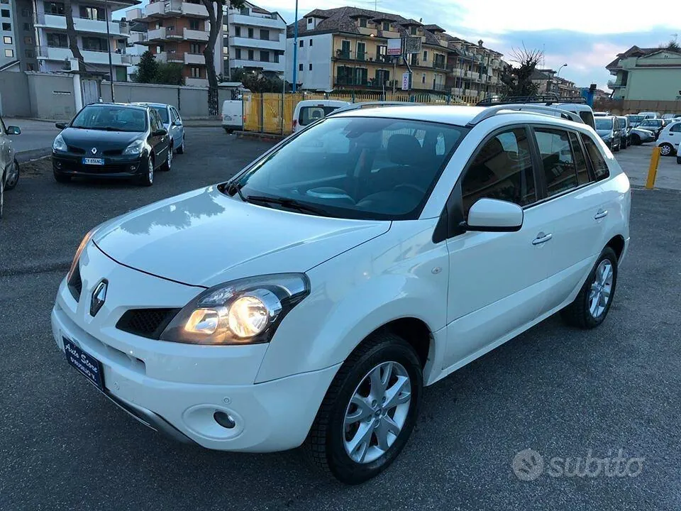 Renault Koleos 2009 photo 2