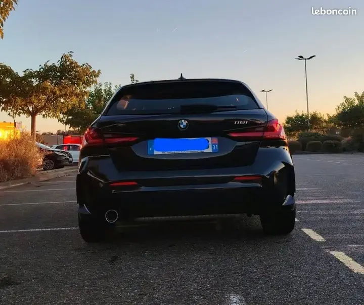 BMW 1 Series 2022 photo 2