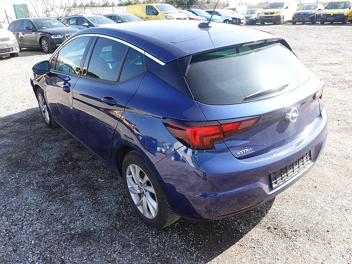 Opel Astra 2021 photo 3