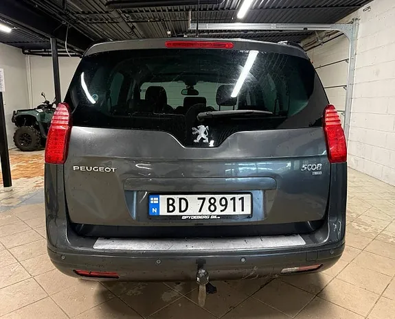 Peugeot 5008 2013 photo 4