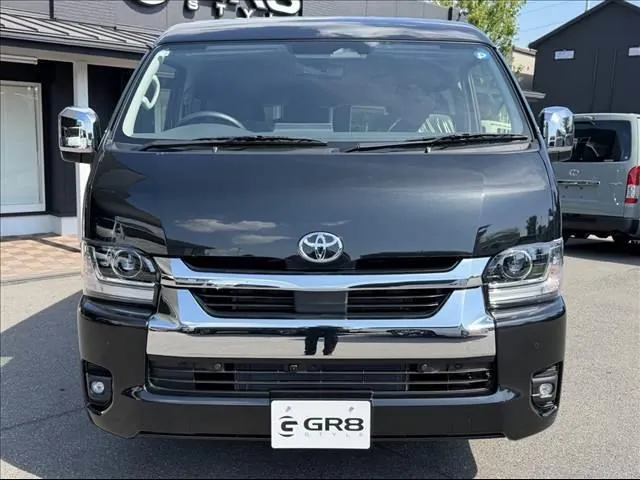 Toyota Hiace Wagon 2026 photo 2