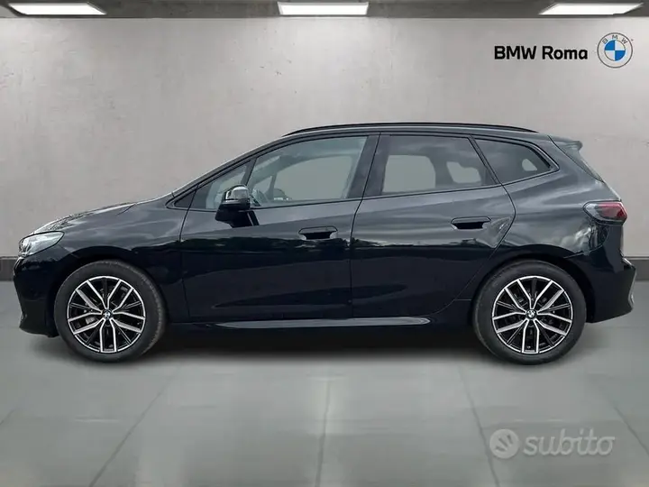 BMW 2 Series 2026 photo 4