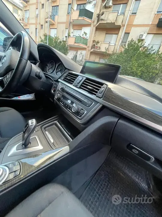 BMW 320I 2013 photo 4