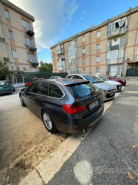 BMW 320I 2013 photo 3