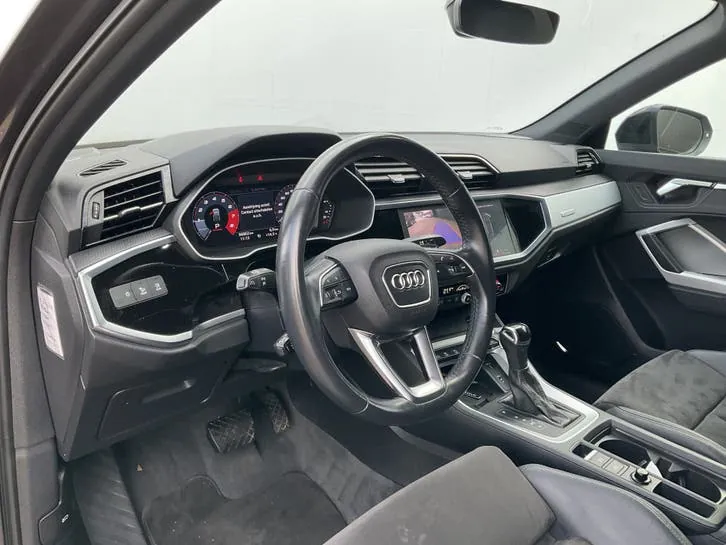 Audi Q3 2020 photo 3