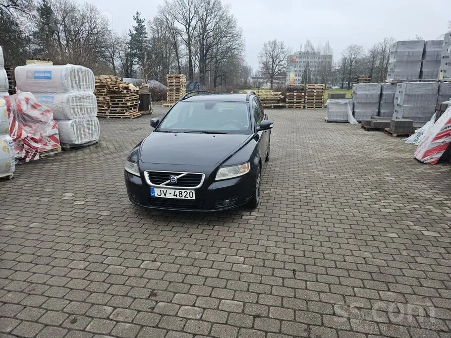 Volvo V50