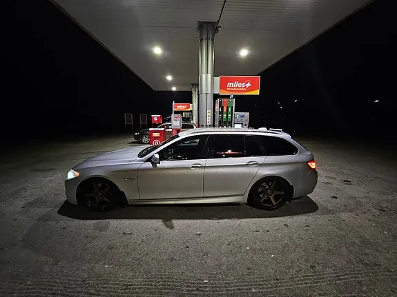 BMW 530D 2012 photo 2