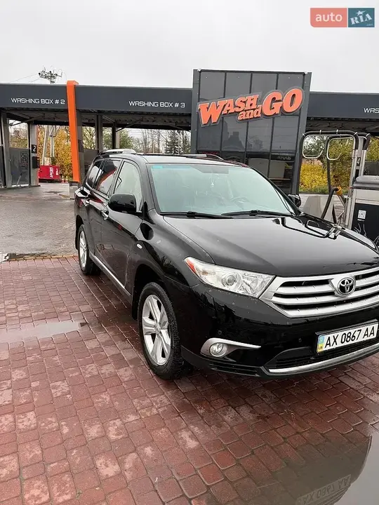 Toyota Highlander 2012 photo 2