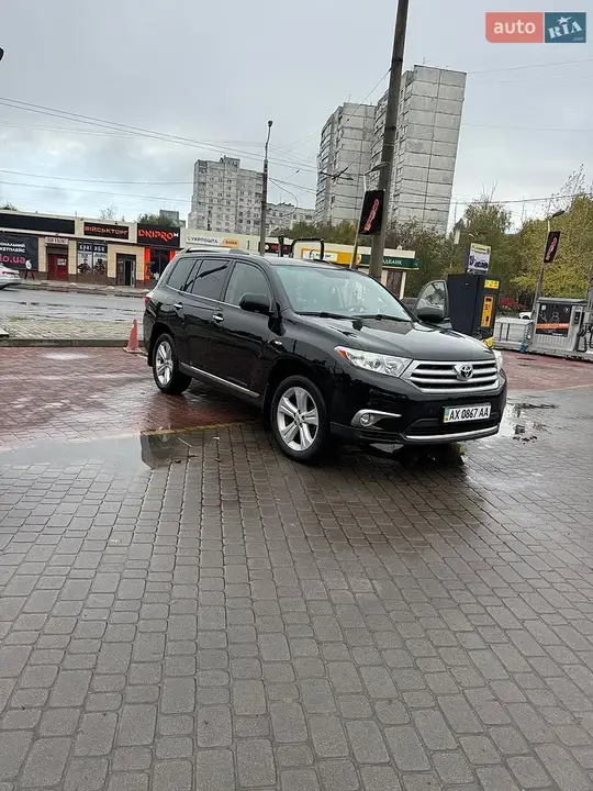 Toyota Highlander 2012 photo 3