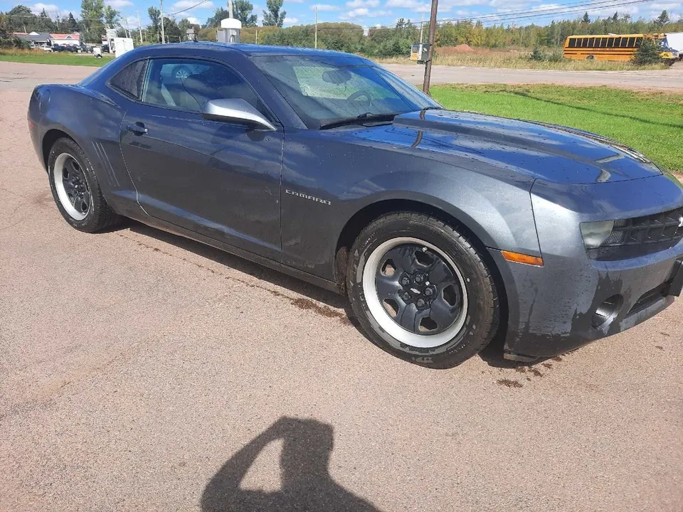 Chevrolet Camaro 2010 photo 2