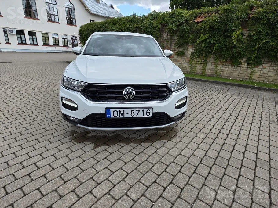 Volkswagen T-Roc 2021 photo 2
